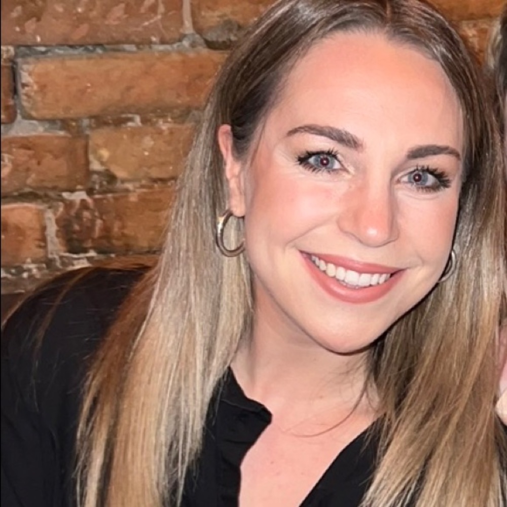 Meet your Posher, Abby